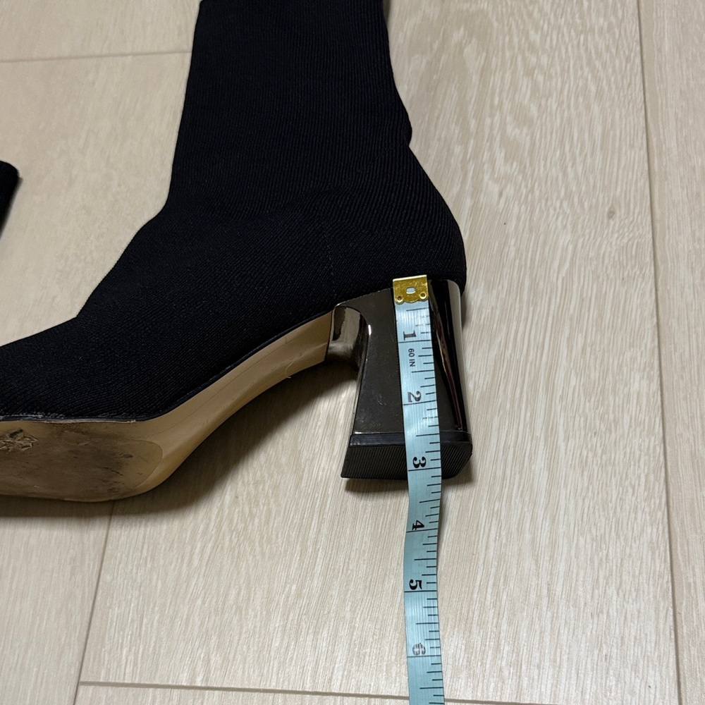 Zara Black Glove Knit Fabric Heeled Boots - Picture 9 of 11
